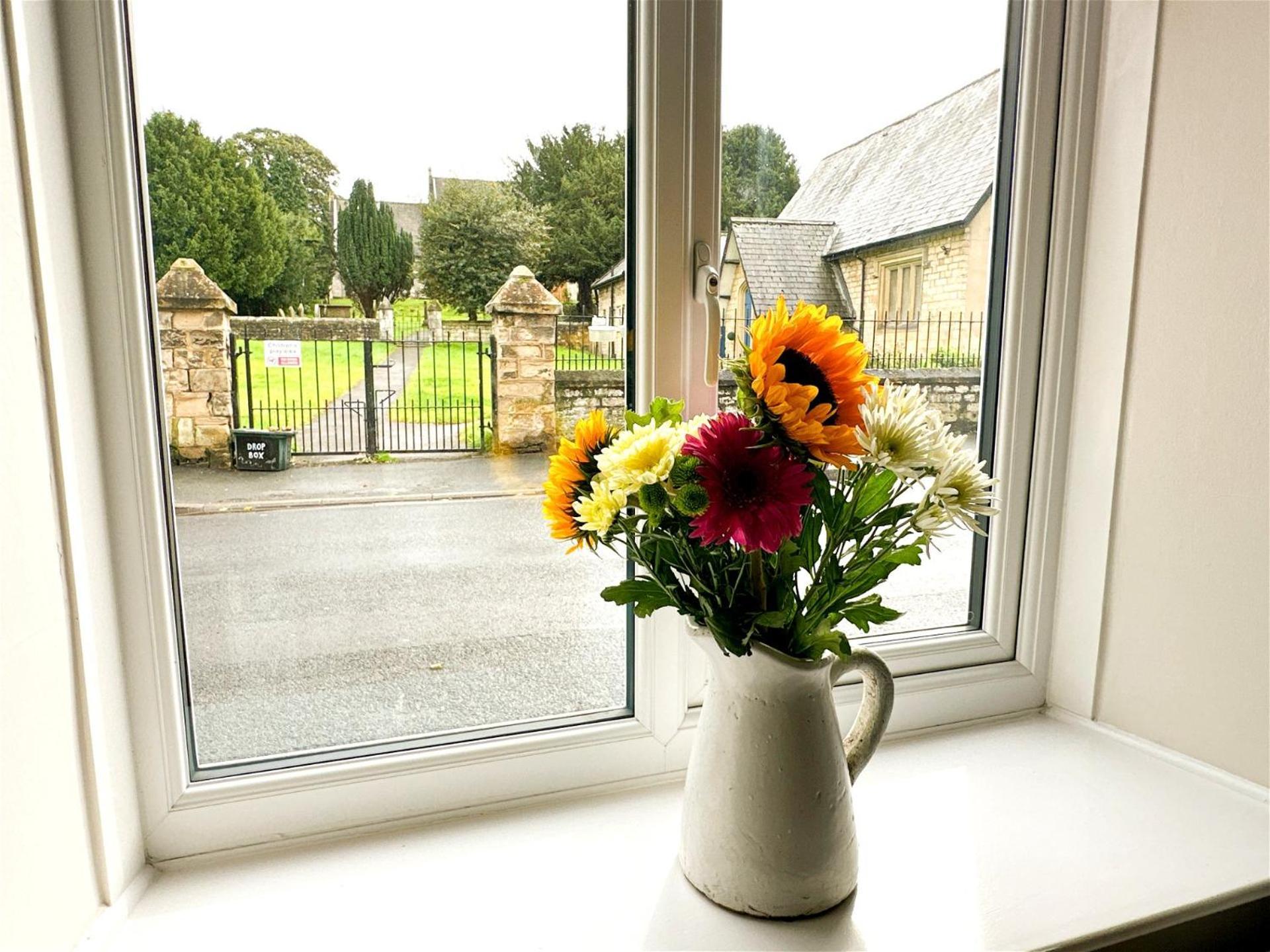 Country Cottage With Church View And Fireplace Near Leeds & York ภายนอก รูปภาพ